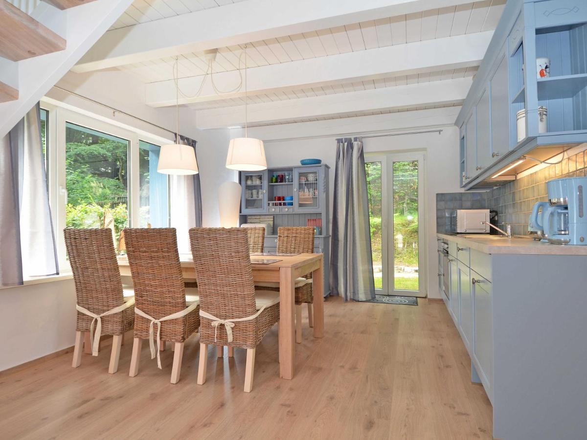 Blaues Strandhaus Sellin Exterior foto